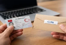 PTT’den e-Devlet şifresi almak için kimlik kartı ve kapalı zarf tutan kişi